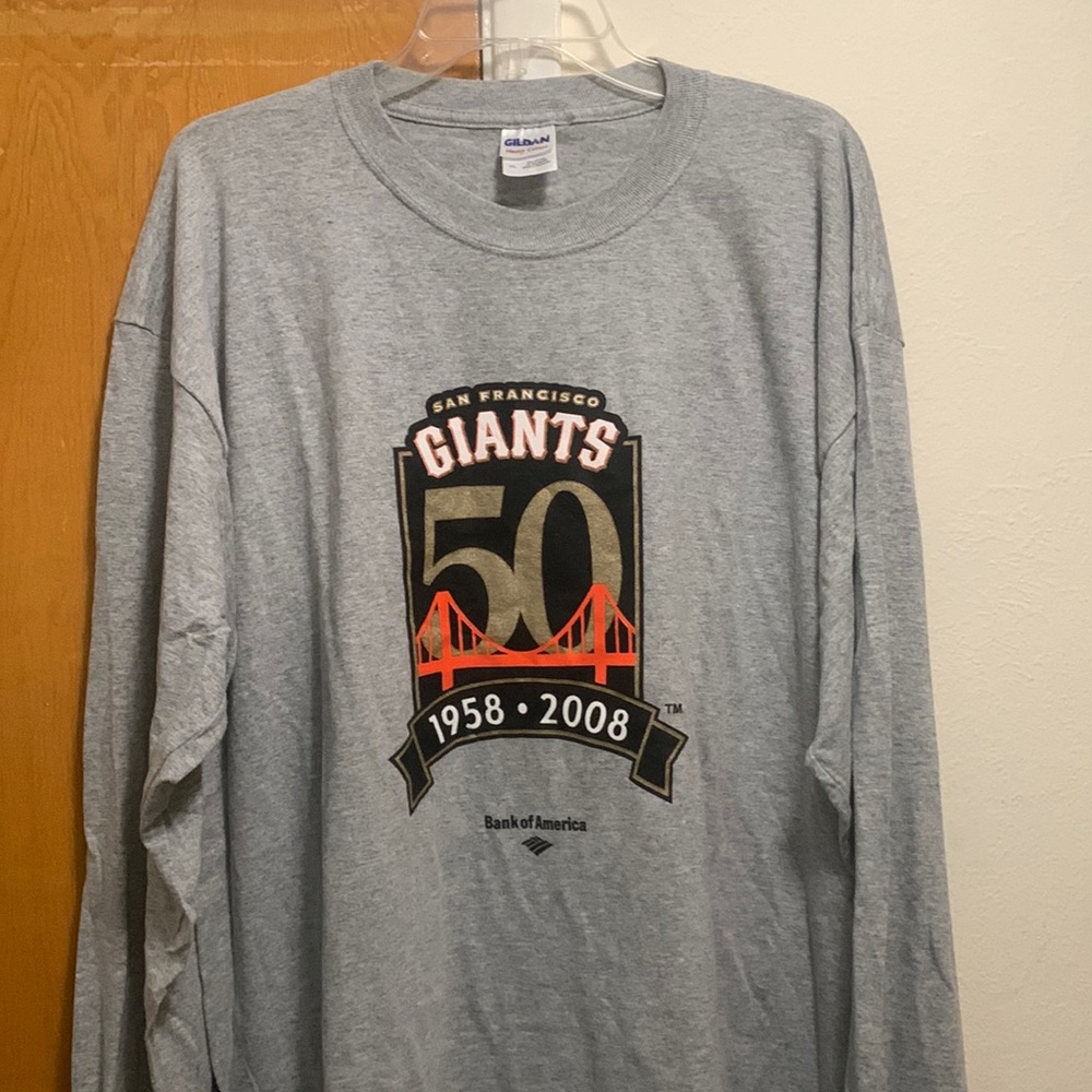 SF Giants shirt